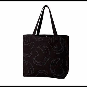 Uniqlo x kaws kaws hands tote bag